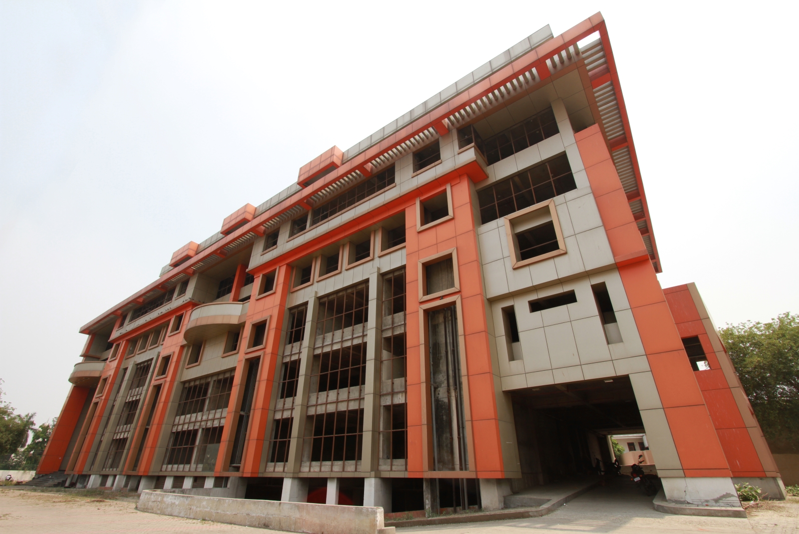 Commercial Complex (Rani Jhansi Center)
